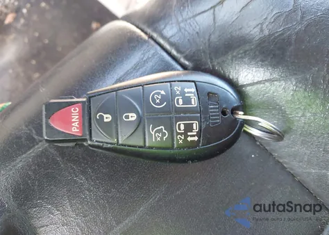 2011 Chrysler Town & Country Limited from USA, damaged, VIN 2A4RR6DGXBR667944